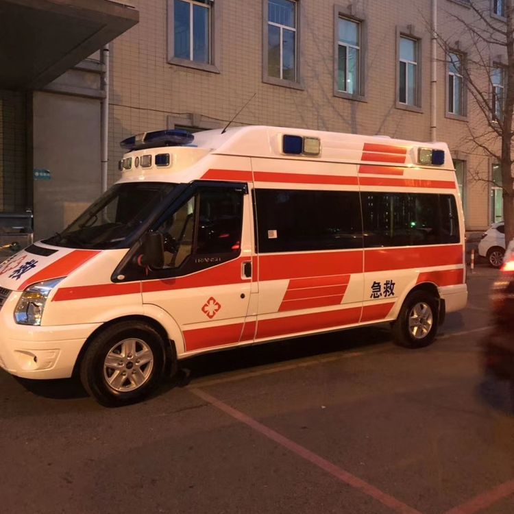 隆子夜间租赁救护车护送病人转院：安全转运的 8 大核心注意事项